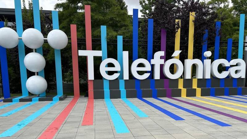 Telefónica podría darle a Pedro Sánchez la televisión afín que busca.