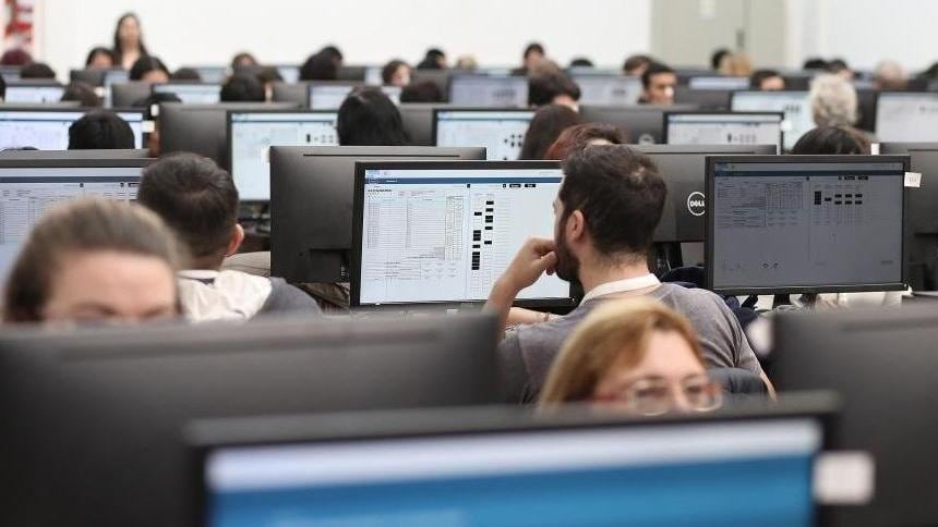 El empleo privado no deja de caer y se perdieron casi 90 mil puestos en los últimos 6 meses: los dos rubros más golpeados