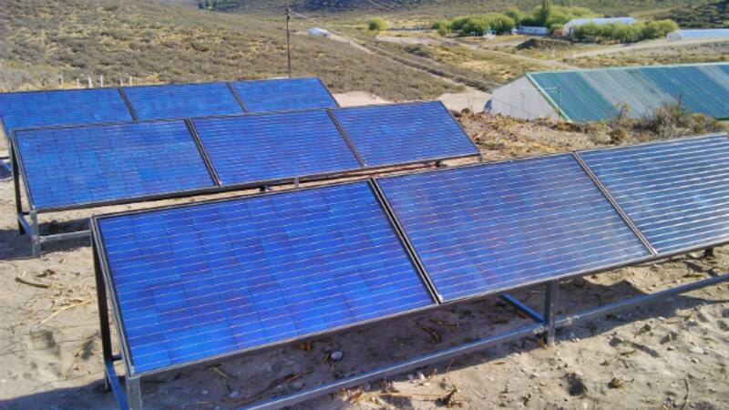 Cada vez más empresas se inclinan por la adopción de energías renovables, más baratas a largo plazo, en lugar de las actuales: contaminantes, defectuosas y tecnológicamente arcaicas.