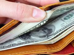 El dólar blue volvió a subir: cerró en $ 15,41 y el Central vendió u$s 70 millones