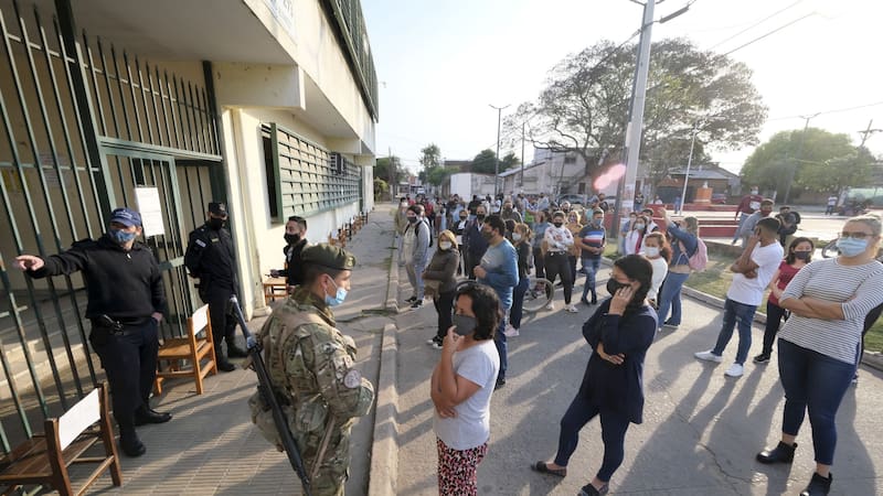En la provincia patagónica figuran en el padrón electoral 560.880 ciudadanos habilitados para votar en 1701 mesas.