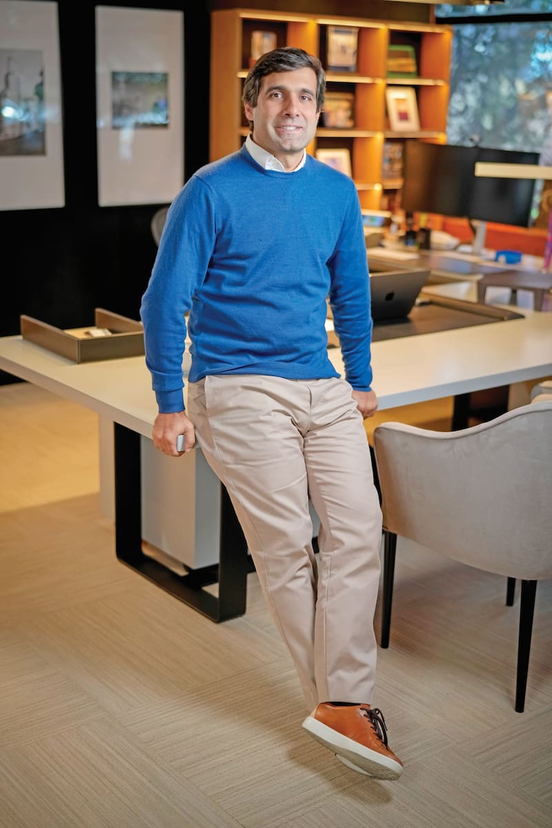 Manuel Cascante tiene 21 años de compañía