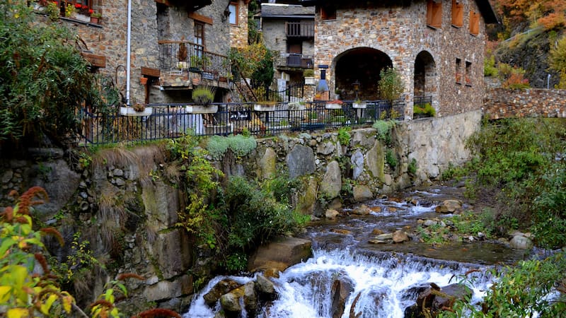 Escapadas: este pintoresco destino enamora por sus paisajes y las edificaciones que alberga.