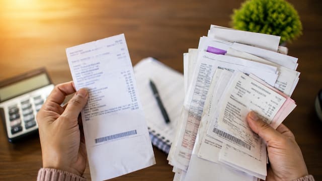 El error financiero que muchas personas cometen cuando intentan salir de deudas