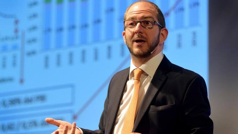 "Si hay necesidades políticas, se discutirán en el marco de la gestión"