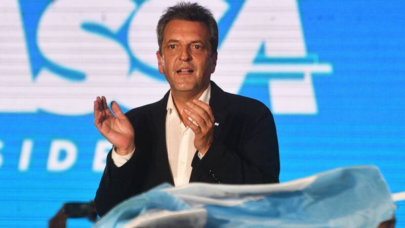 Massa prometió que "la mitad del directorio del Banco Central" bajo su gestión estaría conformado por representantes del "principal bloque de la oposición".