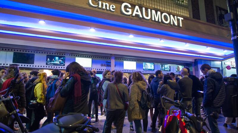 El Gaumont se inauguró en 1912 y tuvo varias remodelaciones a lo largo de su historia.