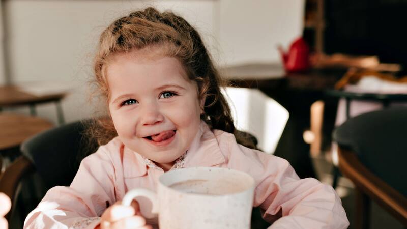 Profeco analizó las marcas de chocolate disponibles en el mercado y recomendó una en particular por su alto porcentaje de cacao.
