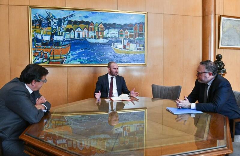 Los cambios en Ganancias se implementarán cuando termine la ronda de paritarias que acelearon Moroni, Guzmán y Kulfas.