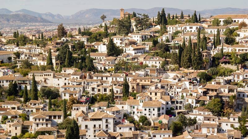 La Comunidad de Andalucía cuenta con opciones muy bonitas para hacer escapadas durante el año.