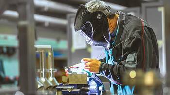 El empleo privado cayó 2,6% en octubre y está en su nivel más bajo desde septiembre de 2012