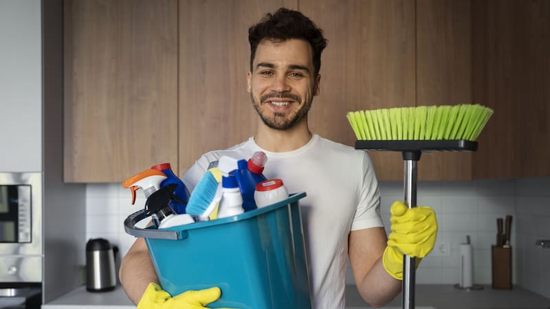 Los especialistas afirman que la limpieza rápida y regular reduce el estrés y aumenta la satisfacción personal.