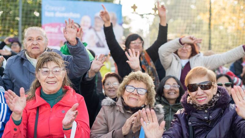 Además de prestar servicios de salud, PAMI cubre gastos al 100% y brinda descuentos a sus afiliados.