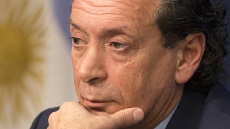 Ministro Sica, preocupado