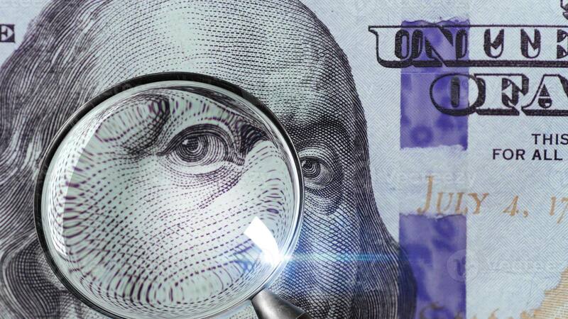 Las aplicaciones permiten escanear los billetes para ver si son falsos o no.