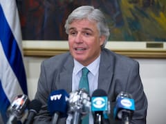 Iniciaron nuevo sumario al excanciller Francisco Bustillo con separación del cargo y retención del 50% del sueldo