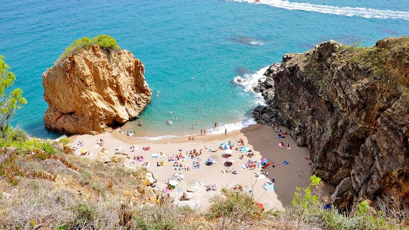 Escapadas: está a 1 hora de Barcelona y es la mejor playa de la Costa Brava para visitar este verano.