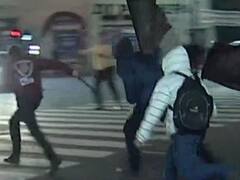 Piedrazos y trompadas en una marcha por la aparición de Santiago Maldonado