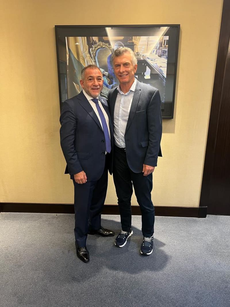 Tras años de desencuentro Luis Juez y Mauricio Macri sellaron la paz con una foto