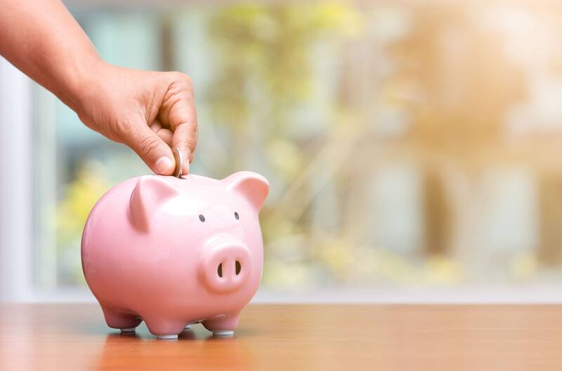 El "ahorro hormiga" permite ahorrar hasta 18,000 pesos al año en dos simples pasos. Fuente: Archivo.