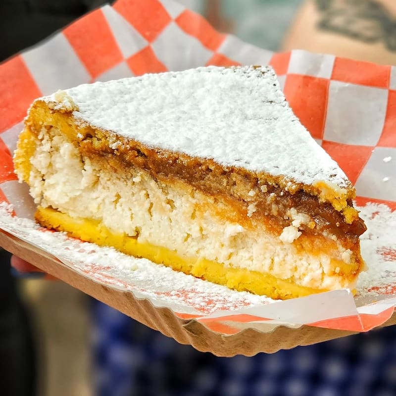 La masa fina y quebradiza, cuidadosamente elaborada, complementa a la perfección el relleno abundante de ricota, creando una experiencia gastronómica única (Fuente: @ginoelcapo / Instagram)