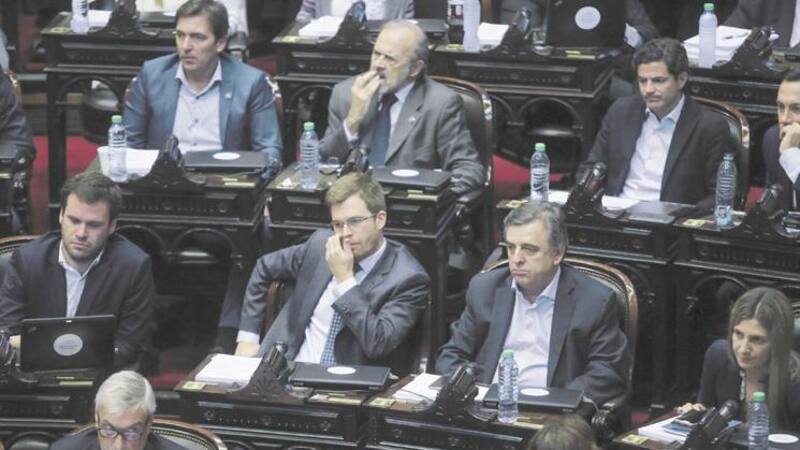 El bloque oficialista de Diputados defendió durante la sesión los cambios tributarios alentados por el Ejecutivo
