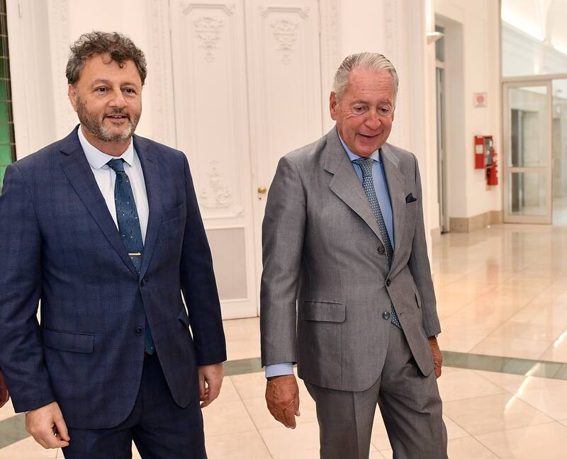 Daniel Funes de Rioja y Omar Yasín, secretario de Trabajo. La UIA quiere ser amicus curiae del Gobierno por la reforma laboral.