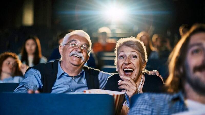 Atención jubilados y pensionados: ¿cómo comprar las entradas de cine a 2 euros?