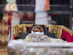 Reabre el sepulcro de Santa Teresa de Jesús por tiempo limitado: hasta cuándo se podrá visitarlo con entrada libre y gratuita