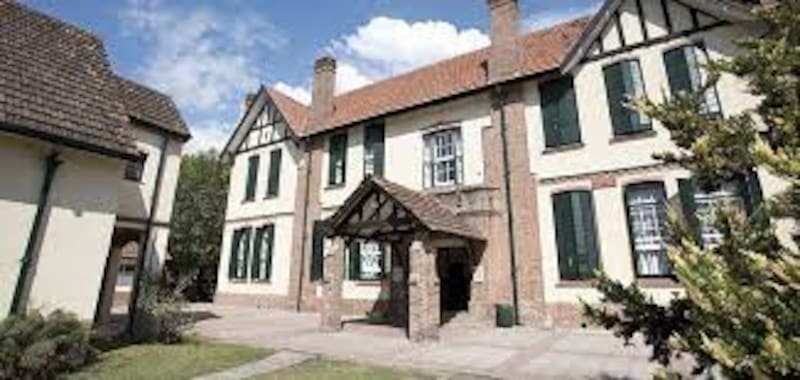 El San Jorge es bilingüe, mixto e independiente