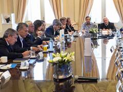 Gabinete: danza de ministerios y funcionarios en un fin de semana intenso