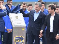 Pese a los silbidos en River, Macri recibió a Barros Schelotto en la Rosada