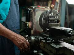 Las ventas minoristas crecieron 17,7% interanual en diciembre, pero otra cifra alerta a Milei: de qué se trata