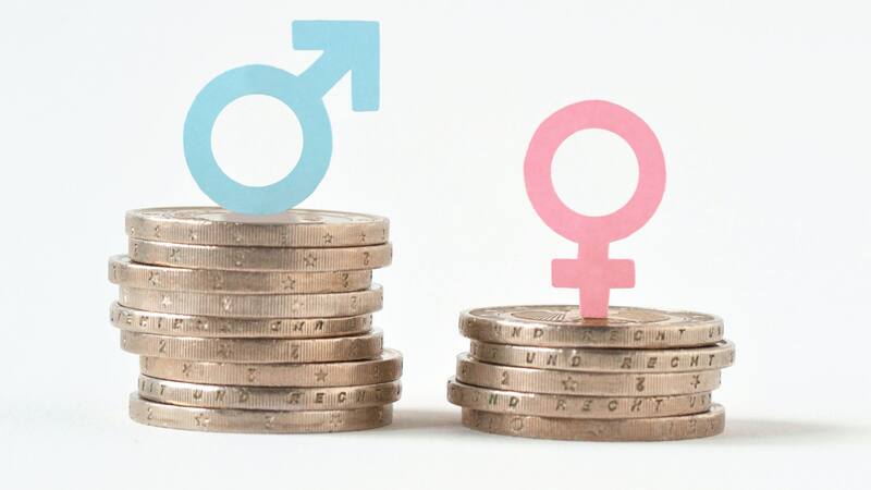 Ofrecen becas para que las mujeres trabajan en tecnología y cerrar la brecha de género en España.