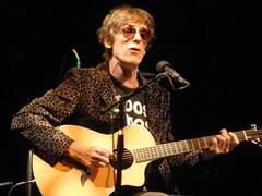 Internaron al 'Flaco' Spinetta en un sanatorio porteño