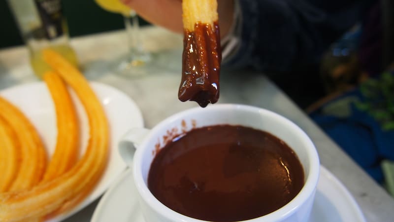 Un clásico español, los churros con chocolate.