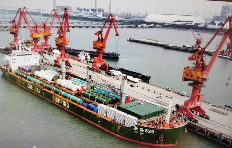 Un barco trae de China la planta piloto que será ensamblada en Diablillos, trasladada por más de 140 camiones hasta Salta