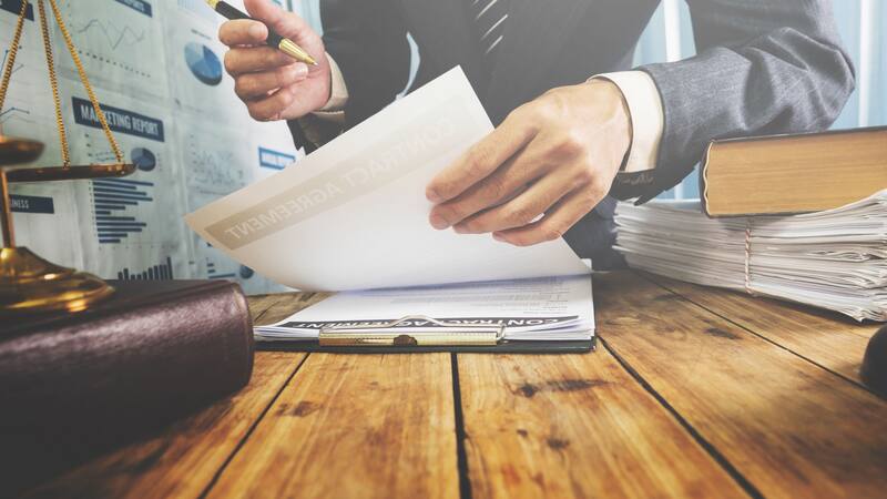 Este proyecto ayuda a los mayores de 50 años a encontrar empleo en España: ¿cómo lo logran?