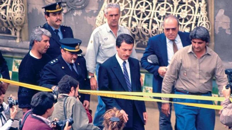 Mauricio Macri visitando el lugar donde estuvo secuestrado 14 días.