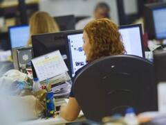 Casi el 100% de los estatales aprobó el examen para renovar cargos: cómo sigue la evaluación