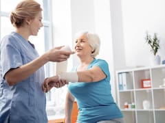 Si convives con un mayor de 65 años, podes deducir hasta 2550 euros en la renta: como aplicar este beneficio