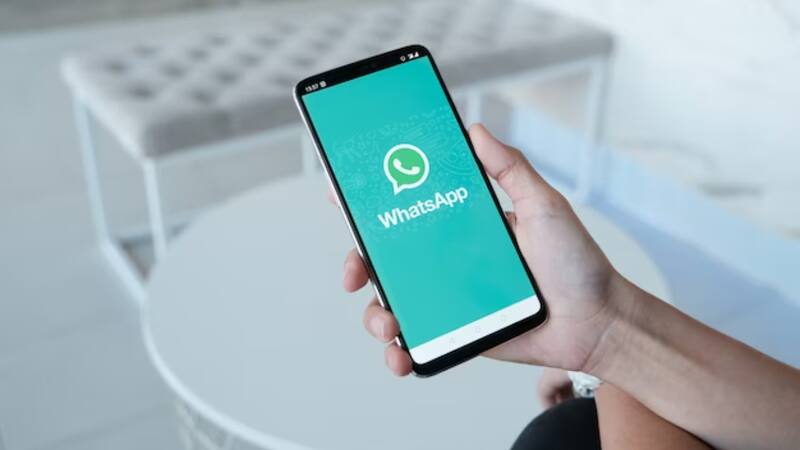 Cambia WhatsApp para siempre: la app añadió una función para hacer que tus chats sean más privados.