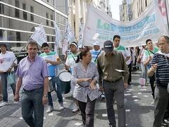 Tras el paro del viernes, bancos públicos también darán 12% adicional
