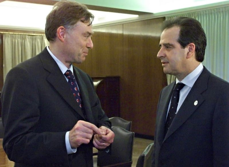 El ministro de Economía de la Alianza, José Luis Machinea y el director del FMI en ese tiempo, Horst Koehler