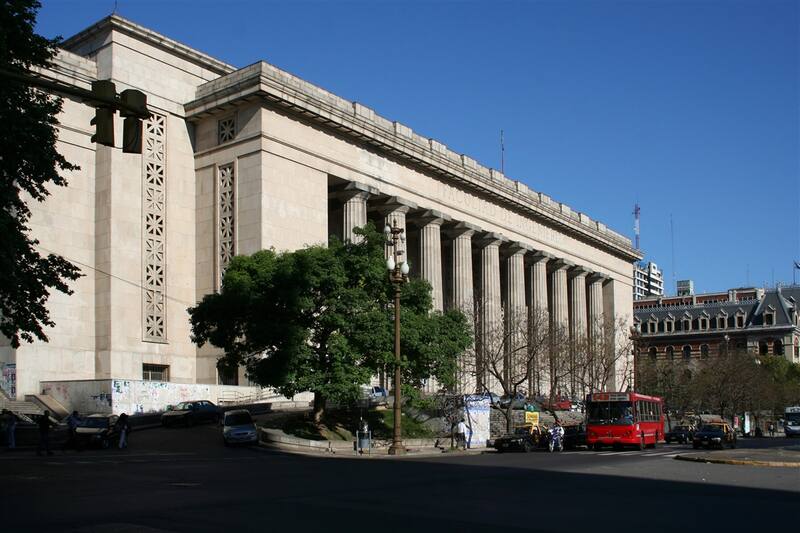 La facultad de ingeniería de la Universidad de Buenos Aires (FIUBA).