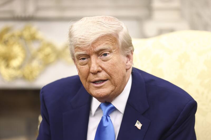 El presidente de Estados Unidos, Donald Trump, decidió imponer aranceles del 50% a las importaciones de acero y aluminio. Foto: EFE.