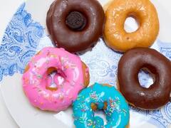 Llega el National Donut Day 2024 con donuts gratis y ofertas en estas tiendas
