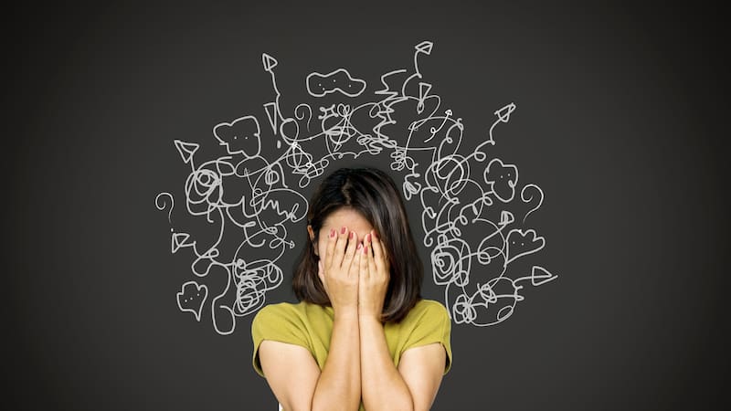 Las técnicas de relajación como la respiración profunda, la meditación o el yoga pueden ayudarte a controlar la ansiedad y el miedo.