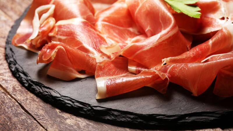 Adiós Mercadona: este es el supermercado con los jamones serrano e ibérico más baratos.