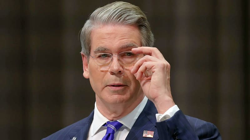 Nuevo respaldo de Bessent a Milei: "Intenta romper 100 años de ciclos negativos en Argentina".